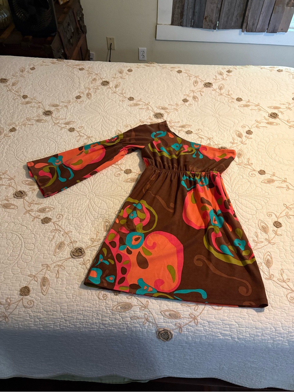 Judith March One-Shoulder Brown Dress with Bright Floral Print